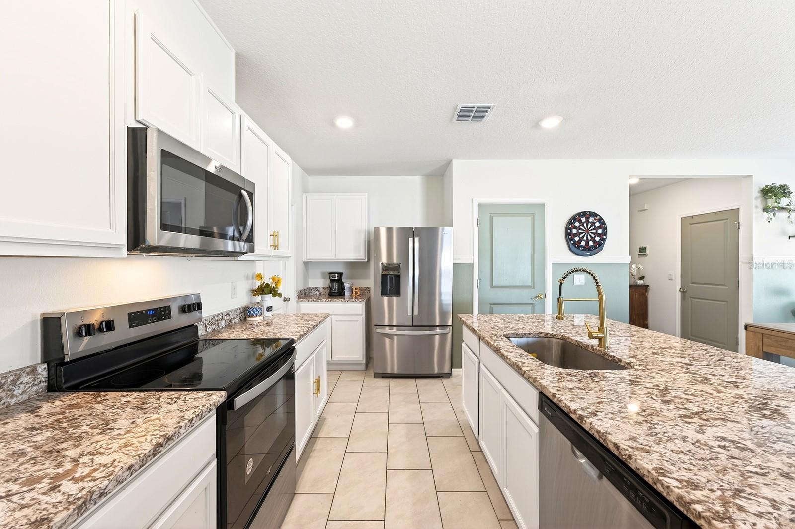 Image 4 of 27 For 182 Amberwood Way