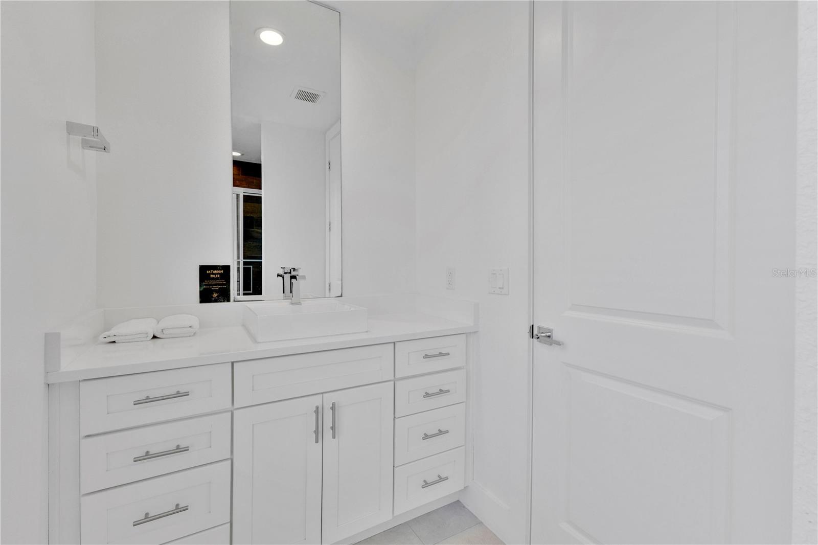 Image 17 of 41 For 2632 Sunrise Shores Drive