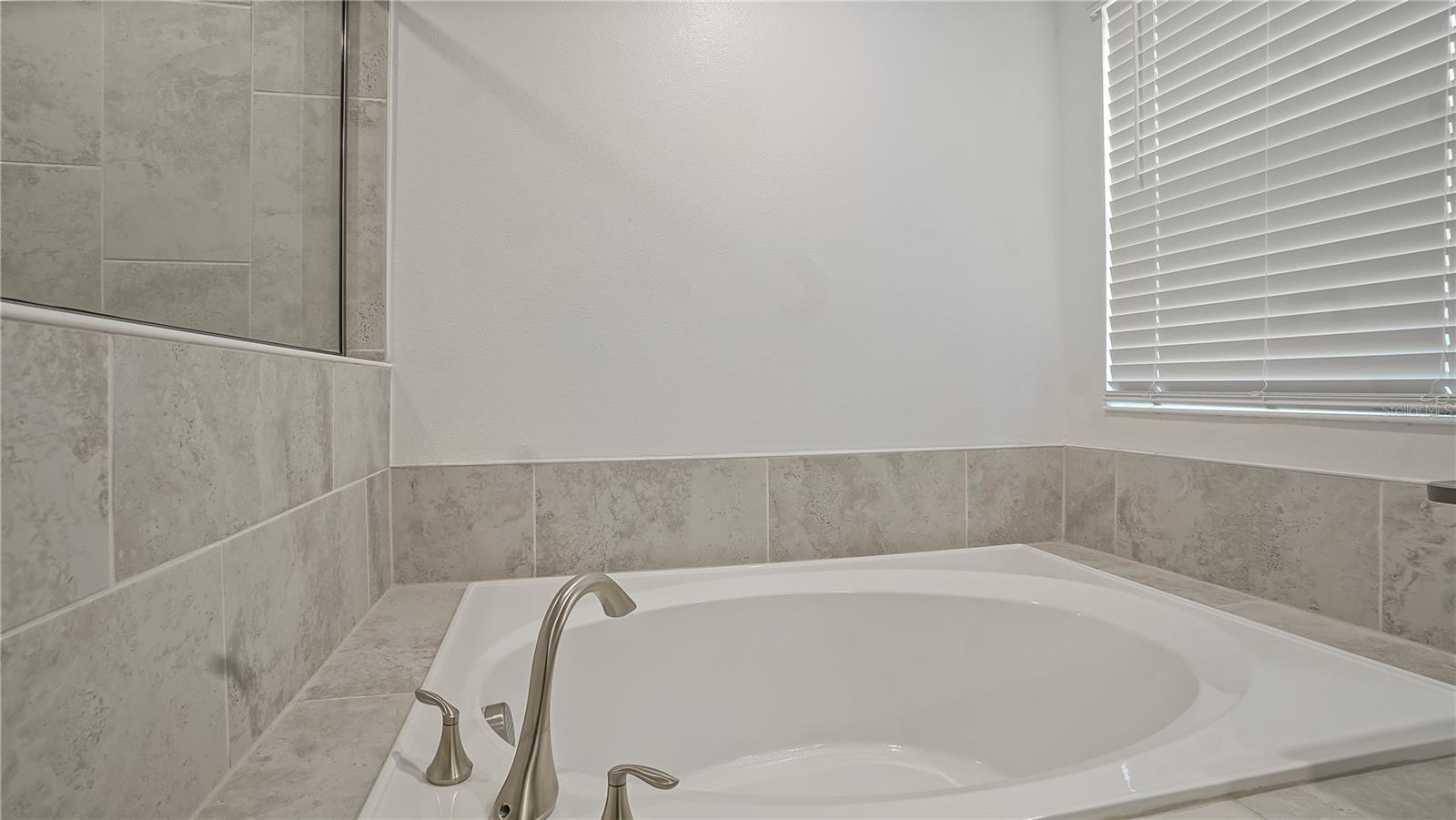 Image 38 of 56 For 1741 Sourwood Drive