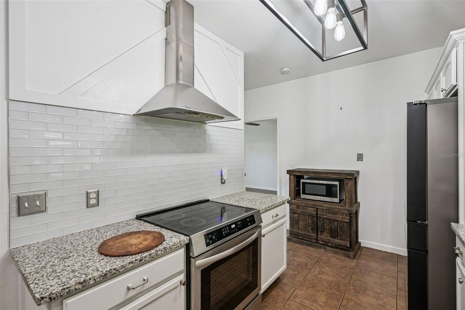 Image 12 of 29 For 311 Lewis Avenue