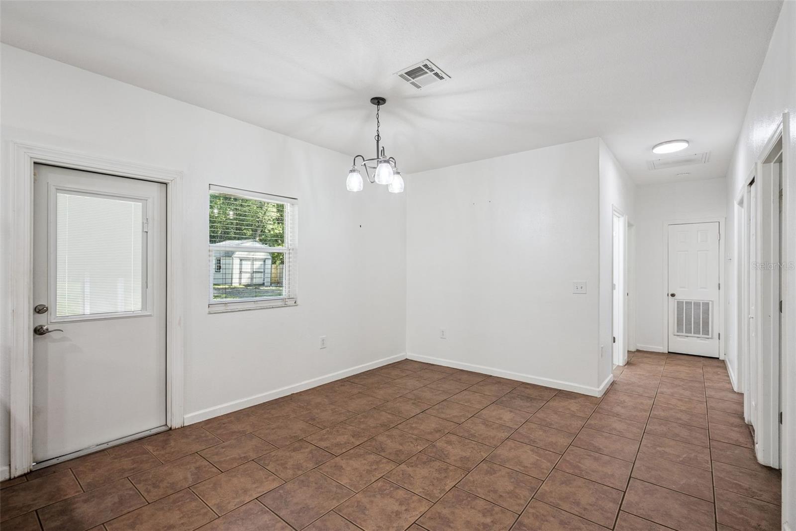 Image 13 of 29 For 311 Lewis Avenue