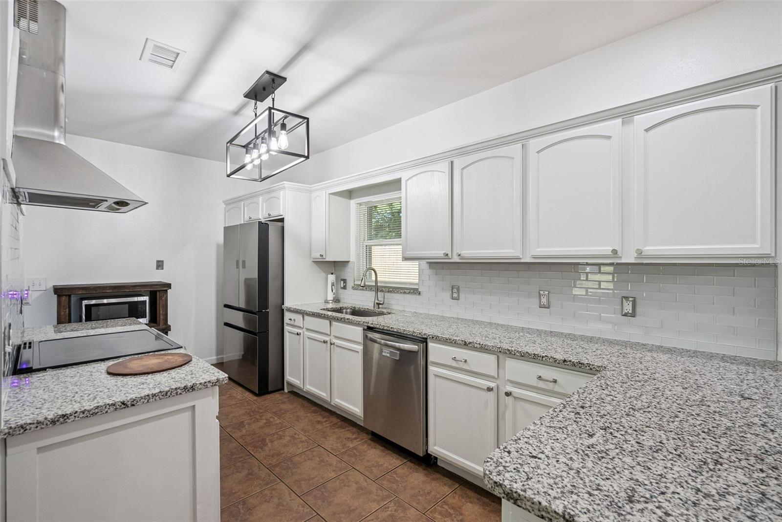 Image 9 of 29 For 311 Lewis Avenue