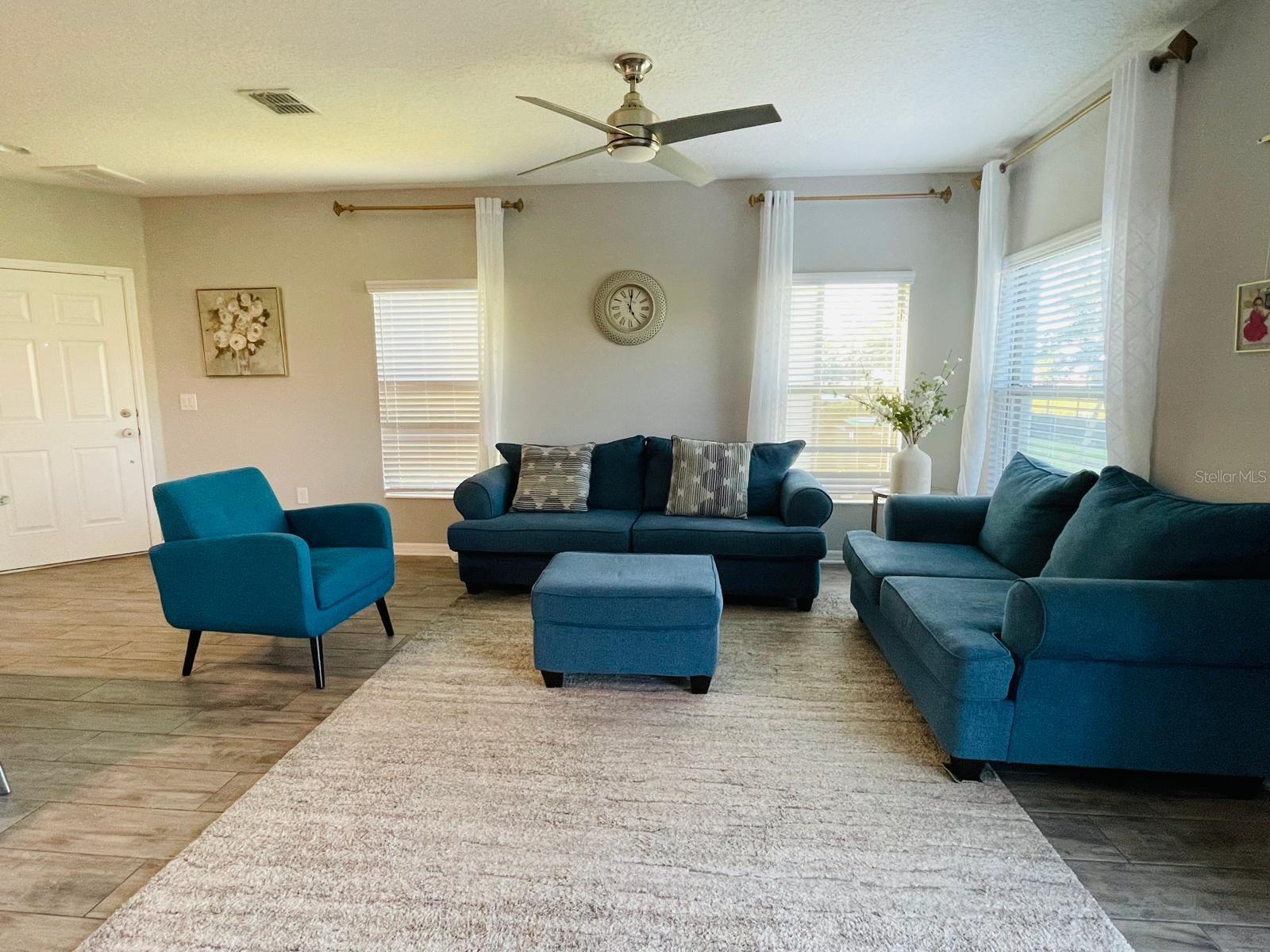 Image 3 of 17 For 1301 Flowing Tide Drive