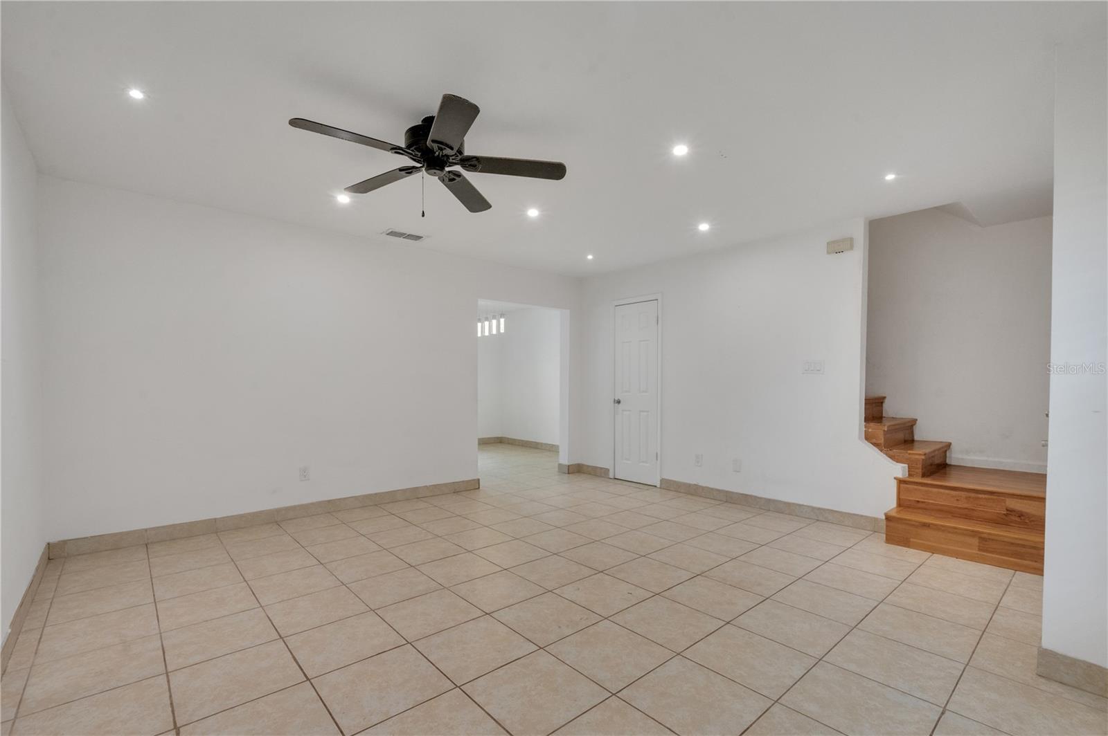 Image 5 of 27 For 9426 Lake Lotta Circle