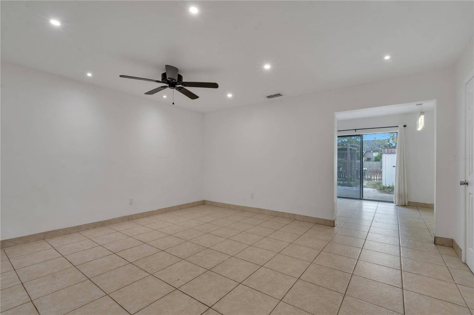 Image 6 of 27 For 9426 Lake Lotta Circle