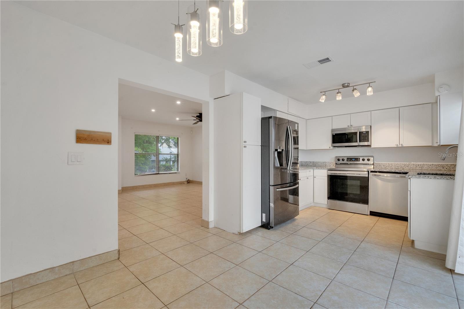 Image 7 of 27 For 9426 Lake Lotta Circle