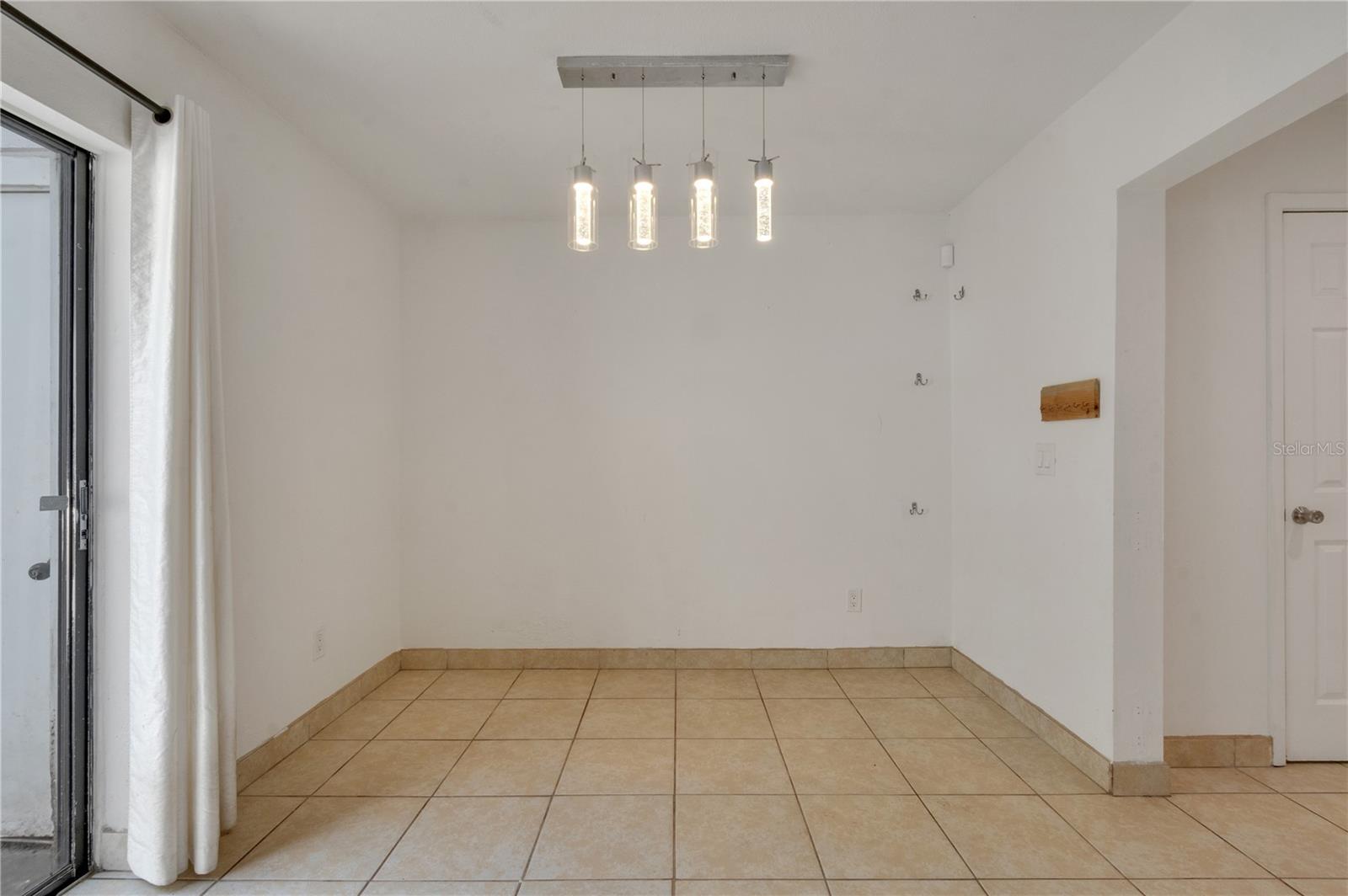 Image 8 of 27 For 9426 Lake Lotta Circle