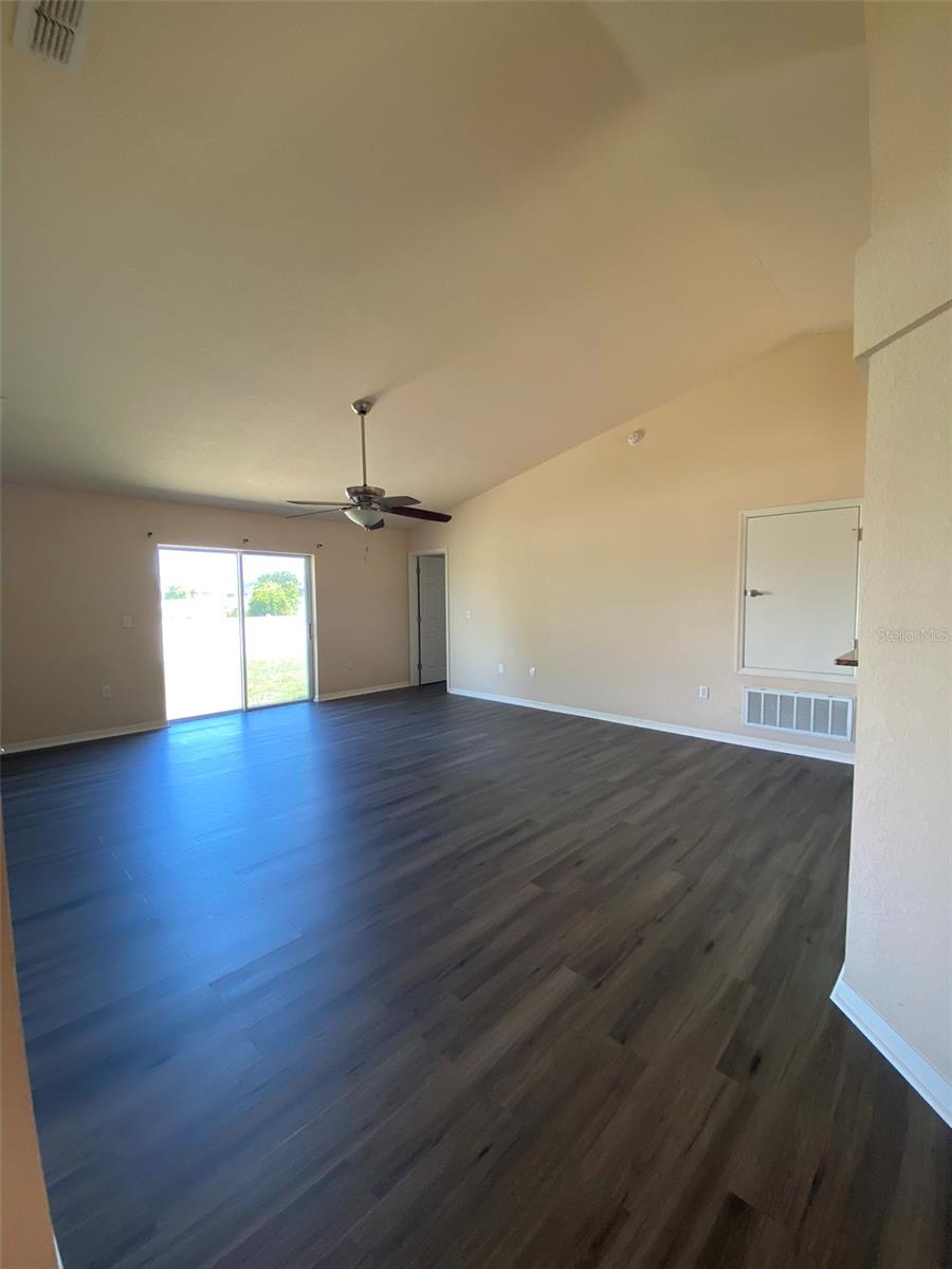 Image 2 of 27 For 250 Highland Meadows Court