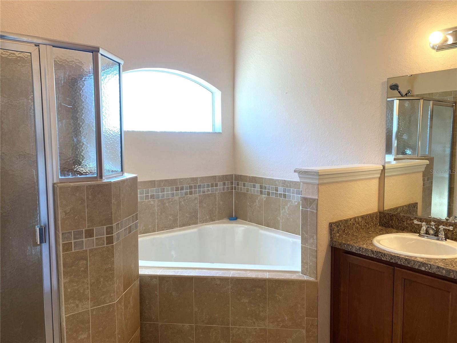 Image 22 of 27 For 250 Highland Meadows Court