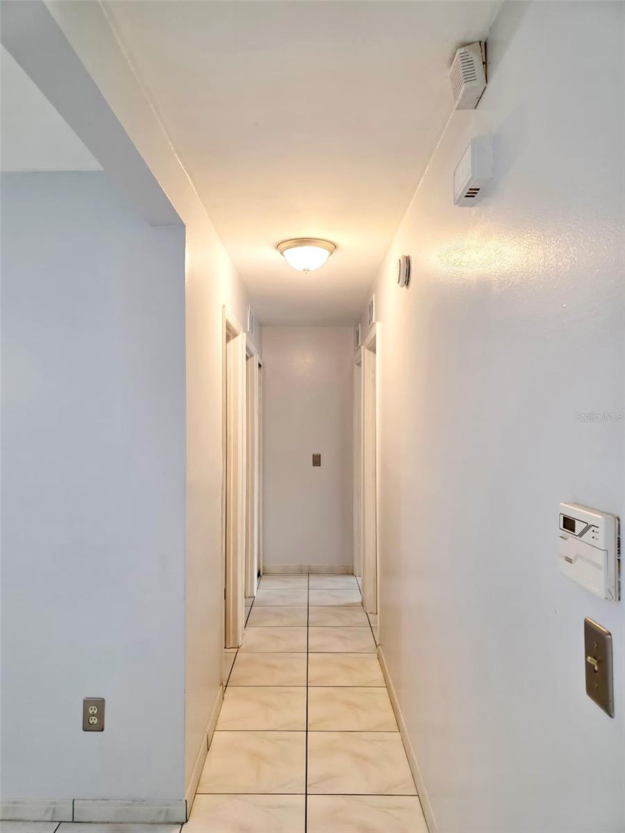 Image 10 of 29 For 812 Gullberry Lane