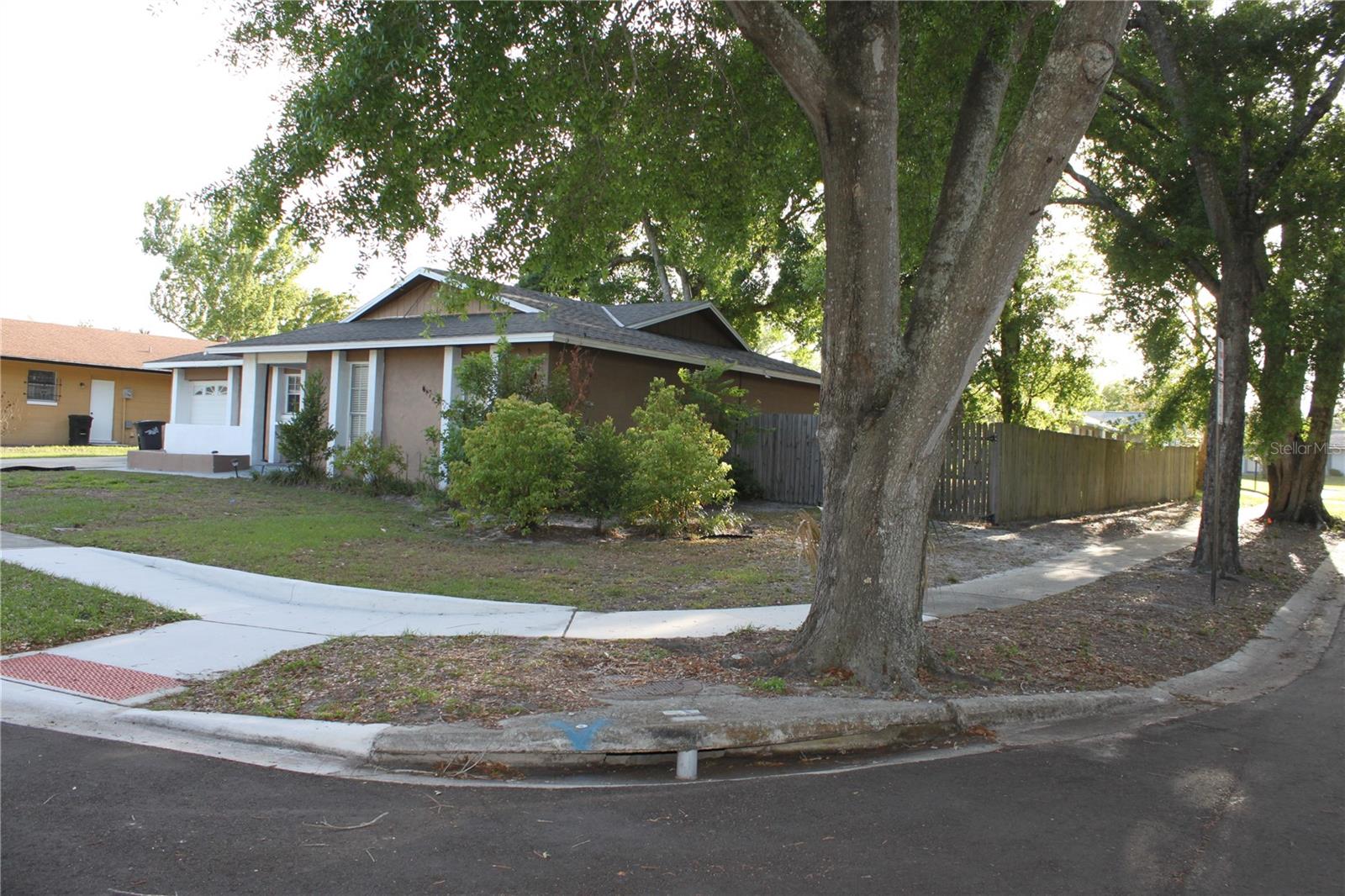 Image 29 of 29 For 812 Gullberry Lane