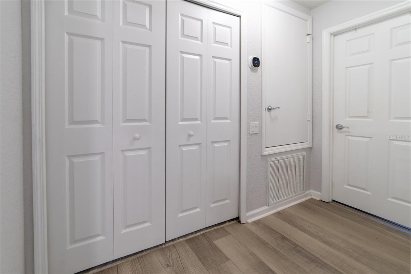 Image 13 of 62 For 1041 Enclair Street