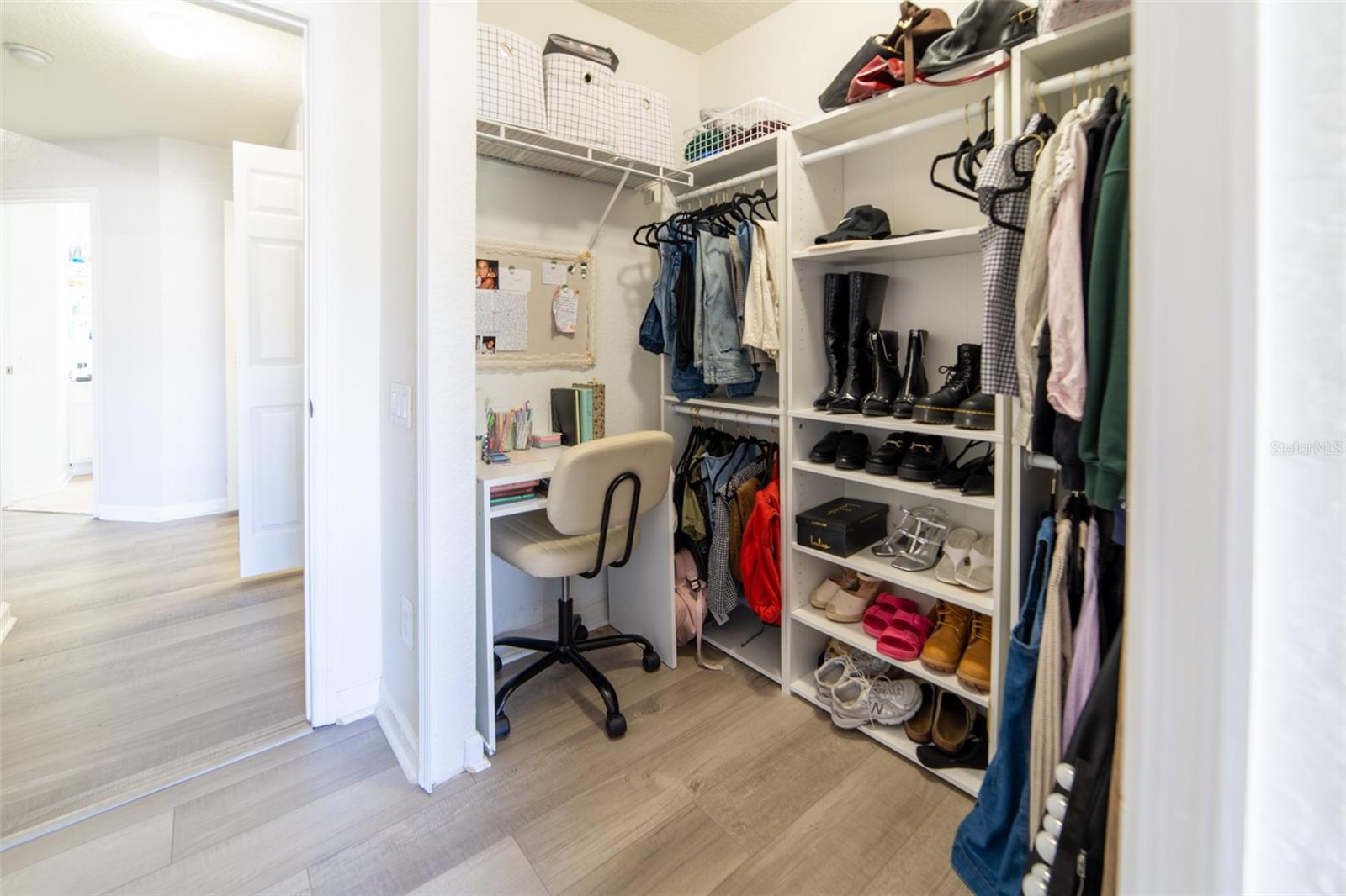 Image 17 of 62 For 1041 Enclair Street