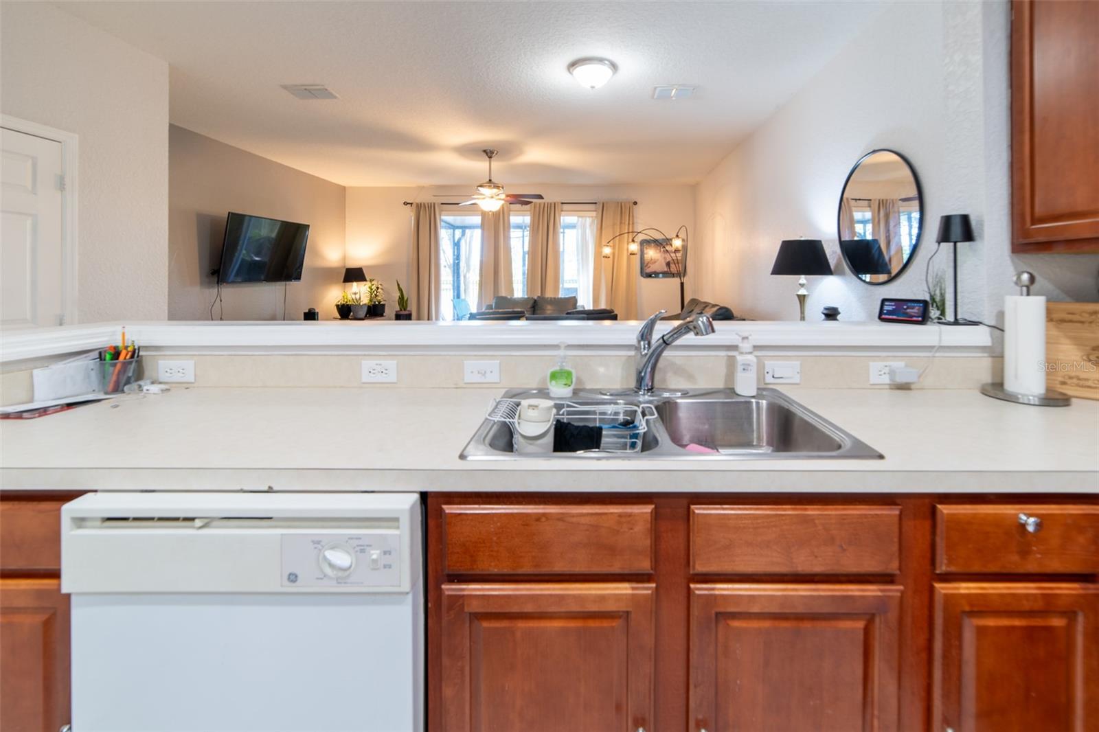 Image 34 of 62 For 1041 Enclair Street