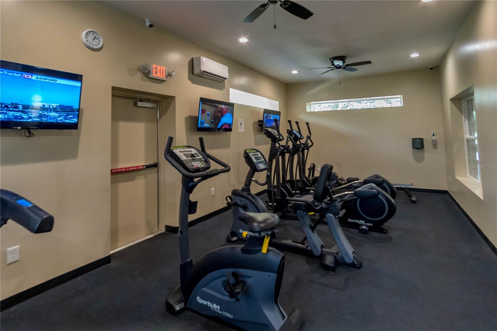 Image 44 of 62 For 1041 Enclair Street