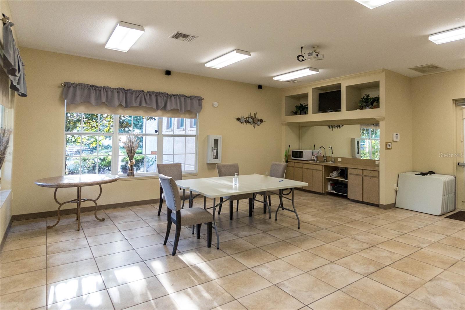 Image 48 of 62 For 1041 Enclair Street