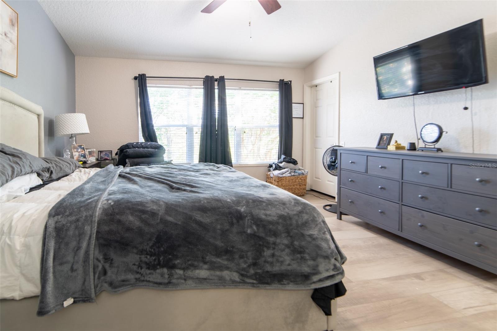 Image 7 of 62 For 1041 Enclair Street