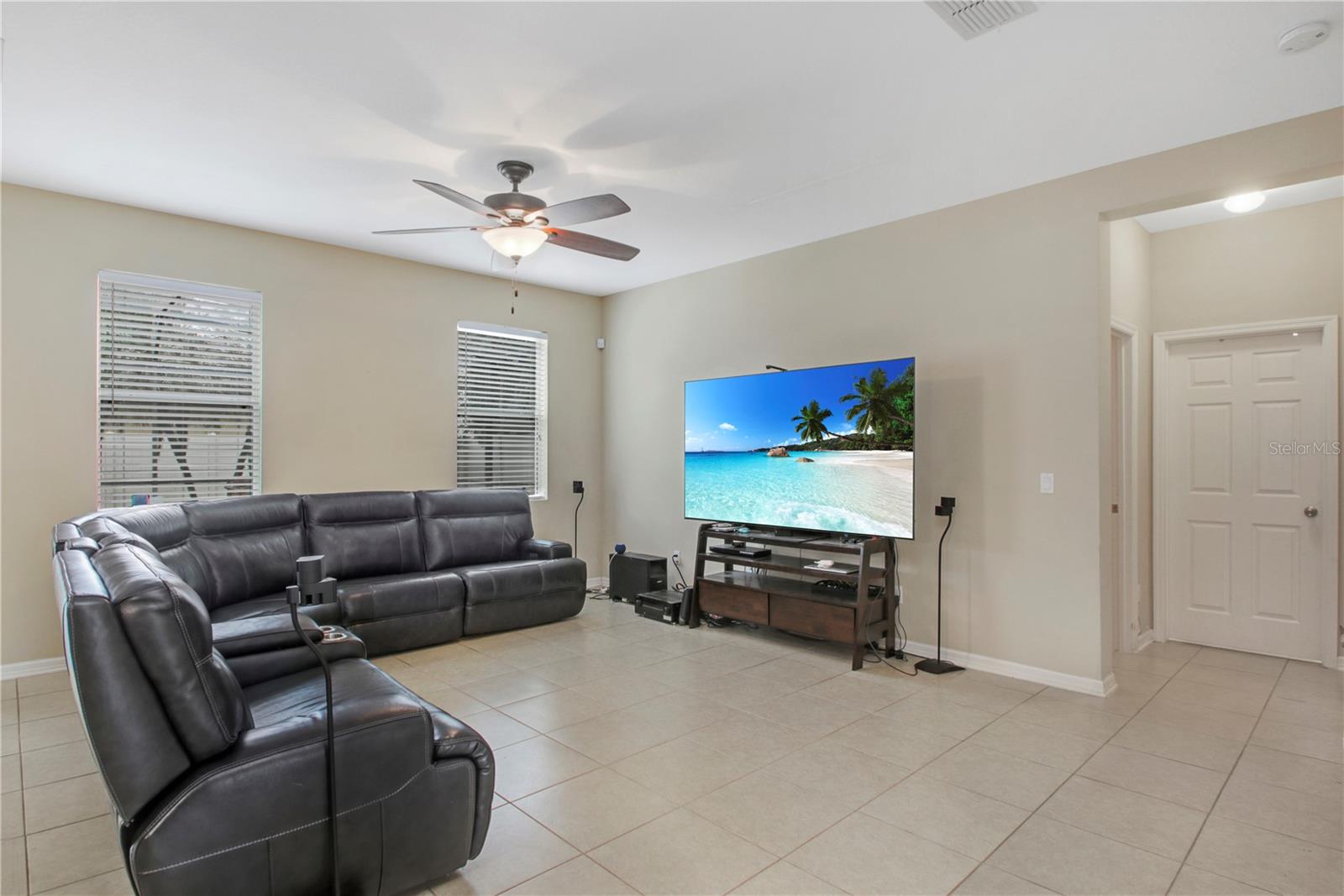 Image 14 of 41 For 9009 Vickroy Terrace