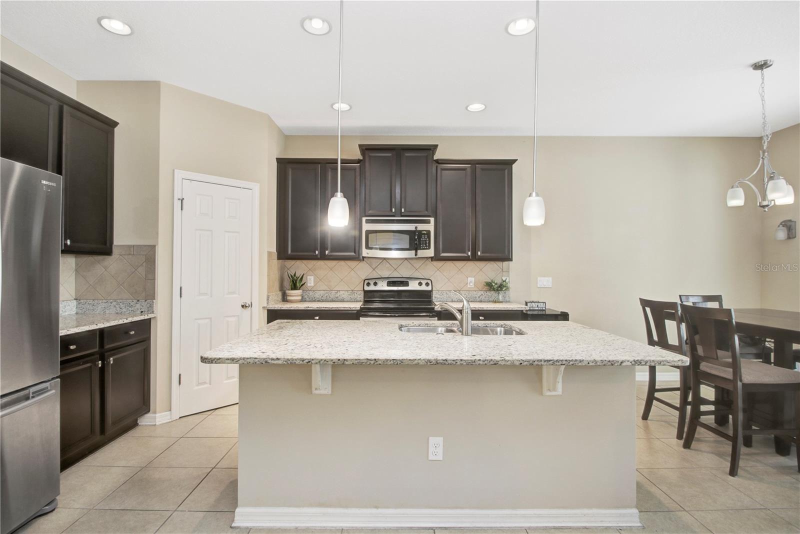 Image 17 of 41 For 9009 Vickroy Terrace