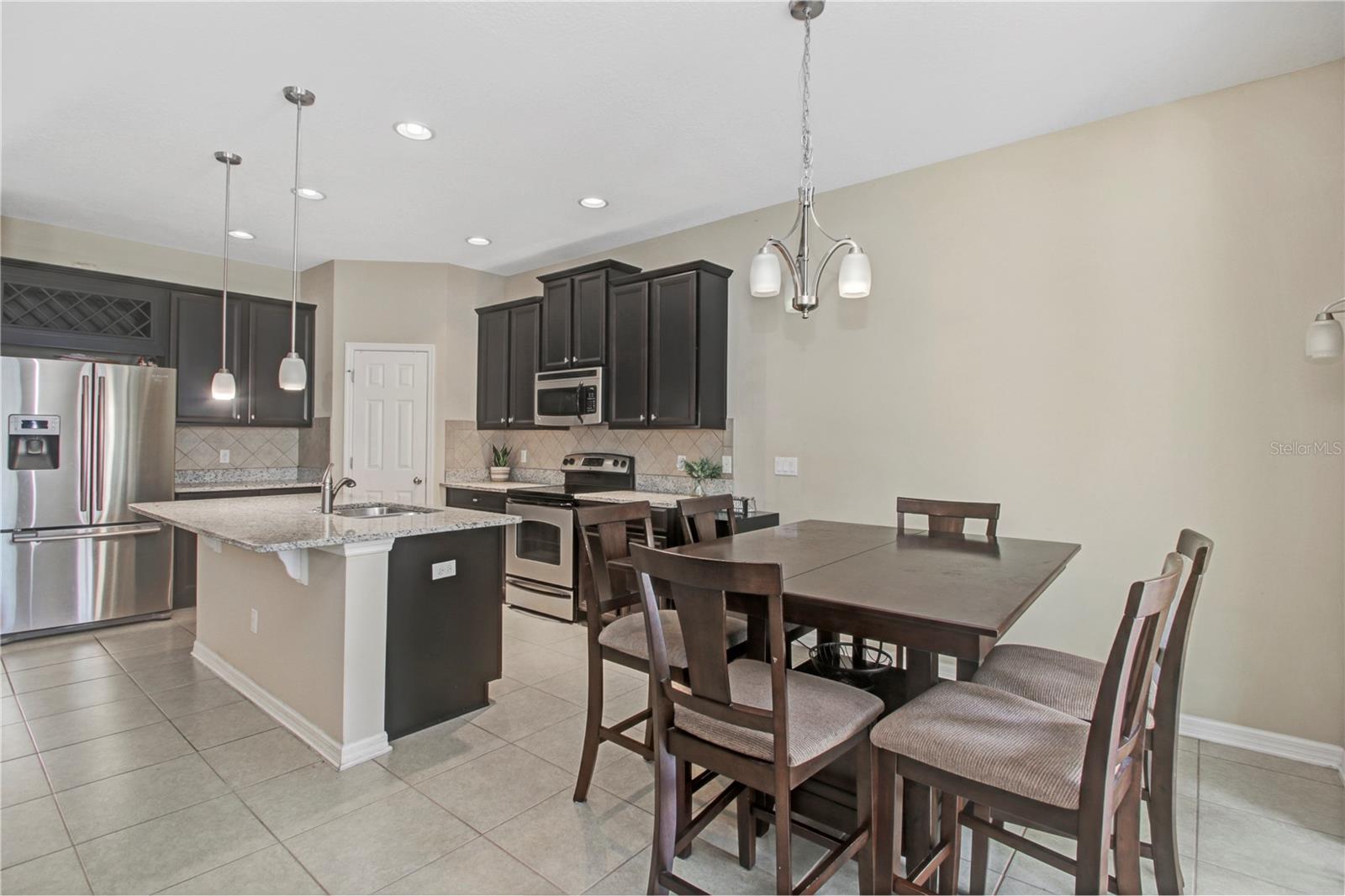 Image 19 of 41 For 9009 Vickroy Terrace