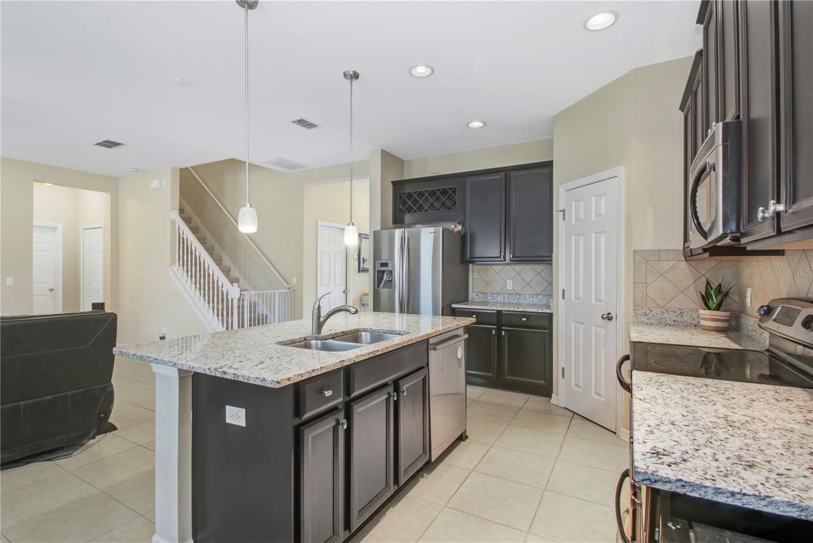 Image 21 of 41 For 9009 Vickroy Terrace