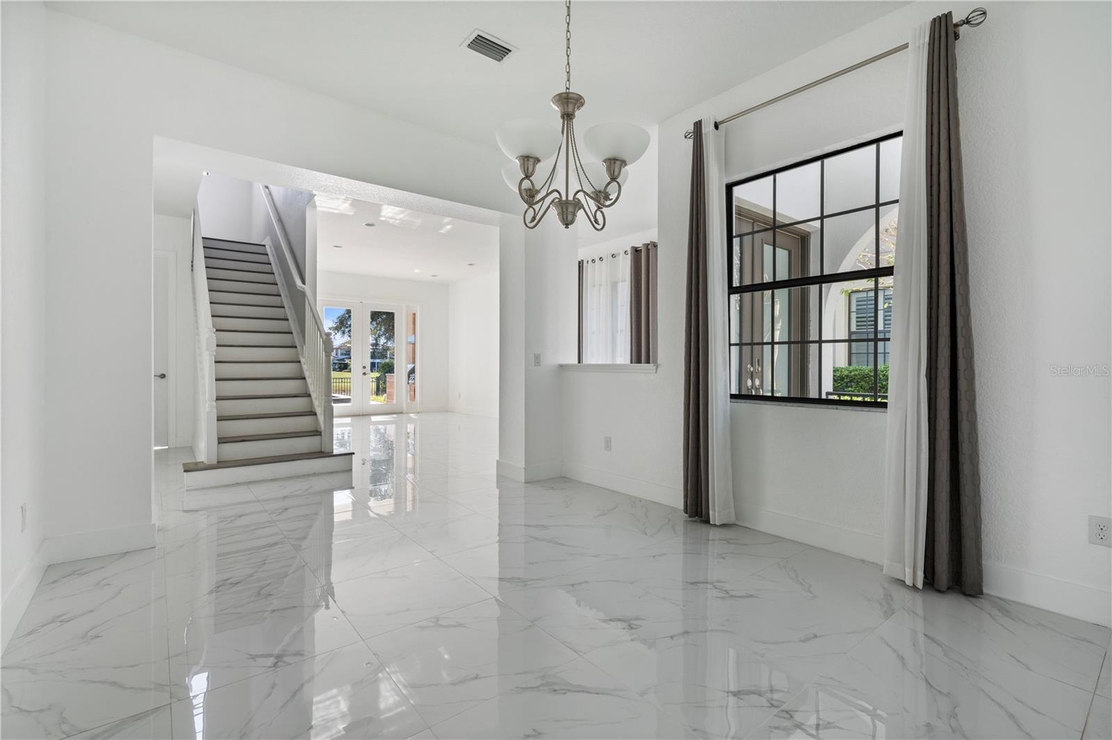 Image 24 of 53 For 13019 Woodford Street