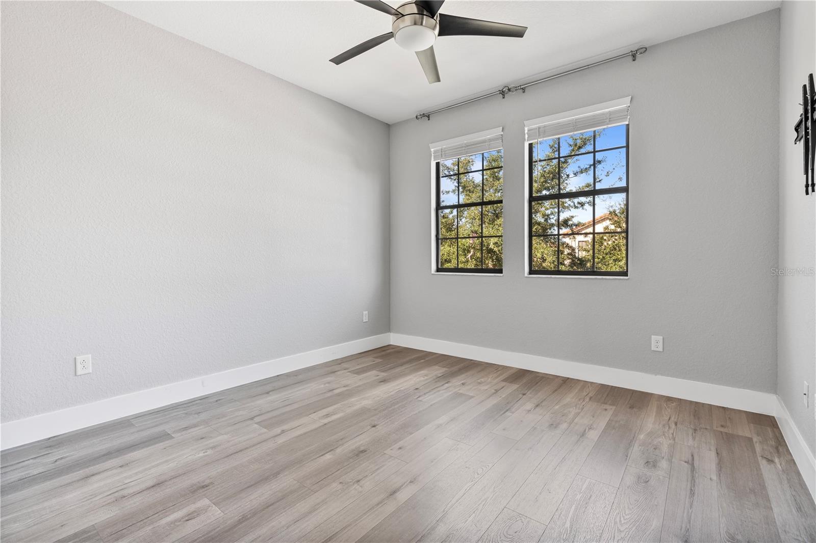 Image 45 of 53 For 13019 Woodford Street