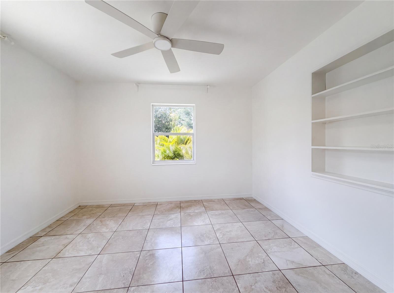 Image 15 of 28 For 829 4th Street