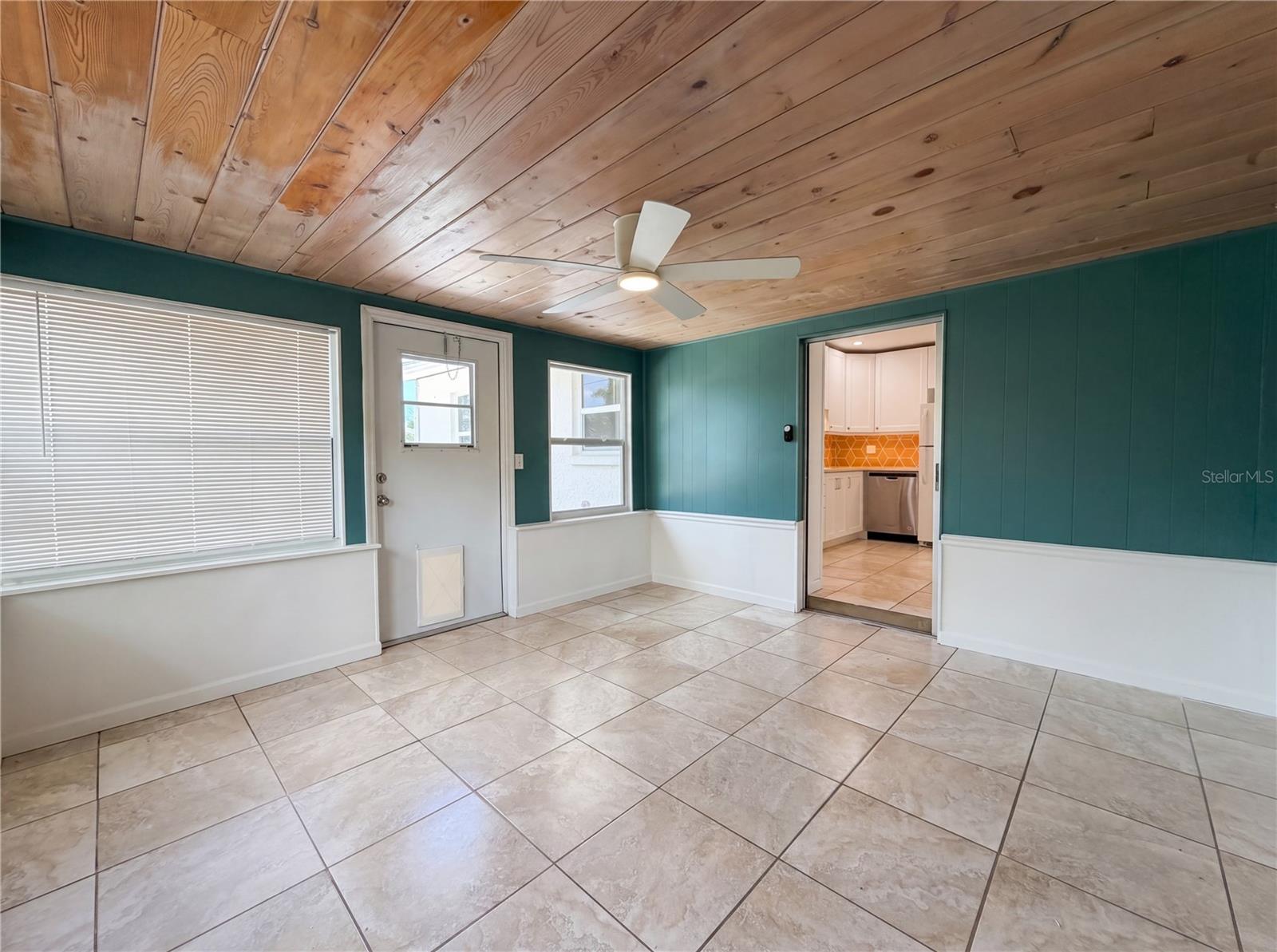 Image 21 of 28 For 829 4th Street