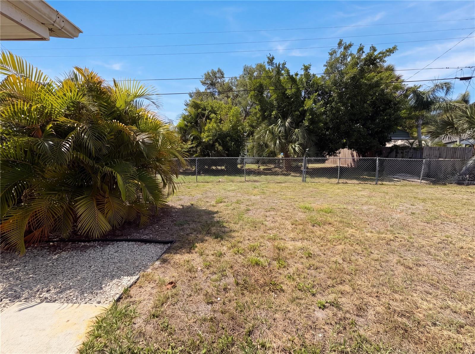 Image 24 of 28 For 829 4th Street