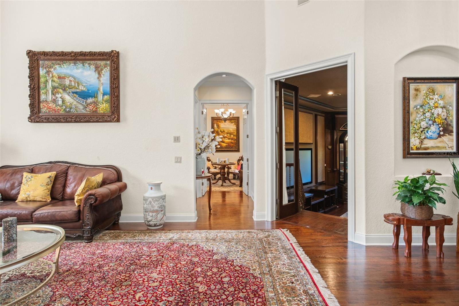 Image 24 of 53 For 9011 Pinnacle Circle