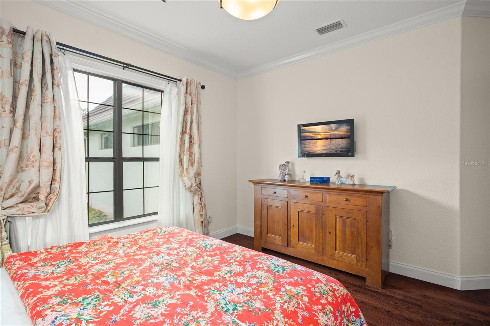 Image 29 of 53 For 9011 Pinnacle Circle