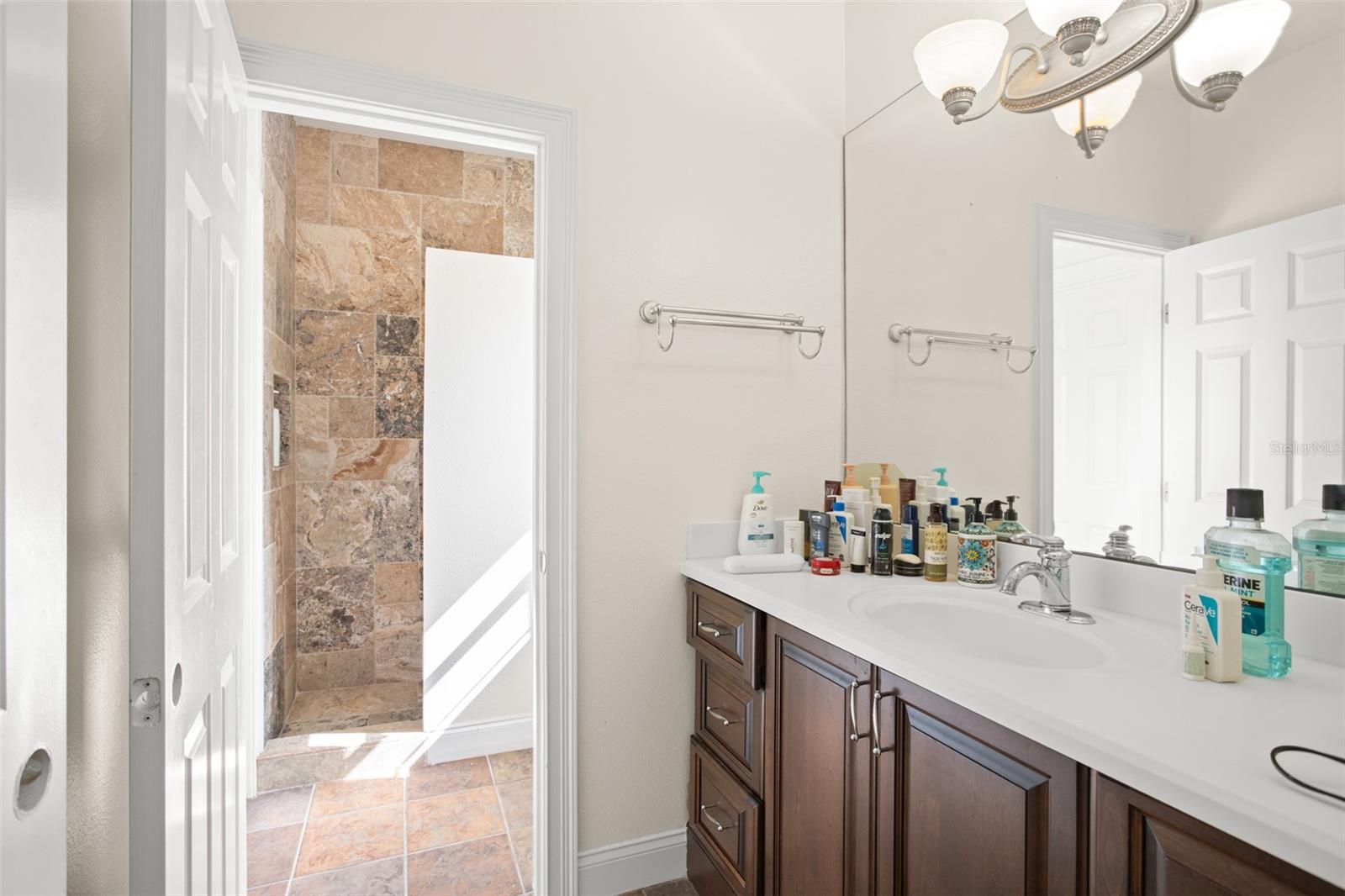 Image 40 of 53 For 9011 Pinnacle Circle