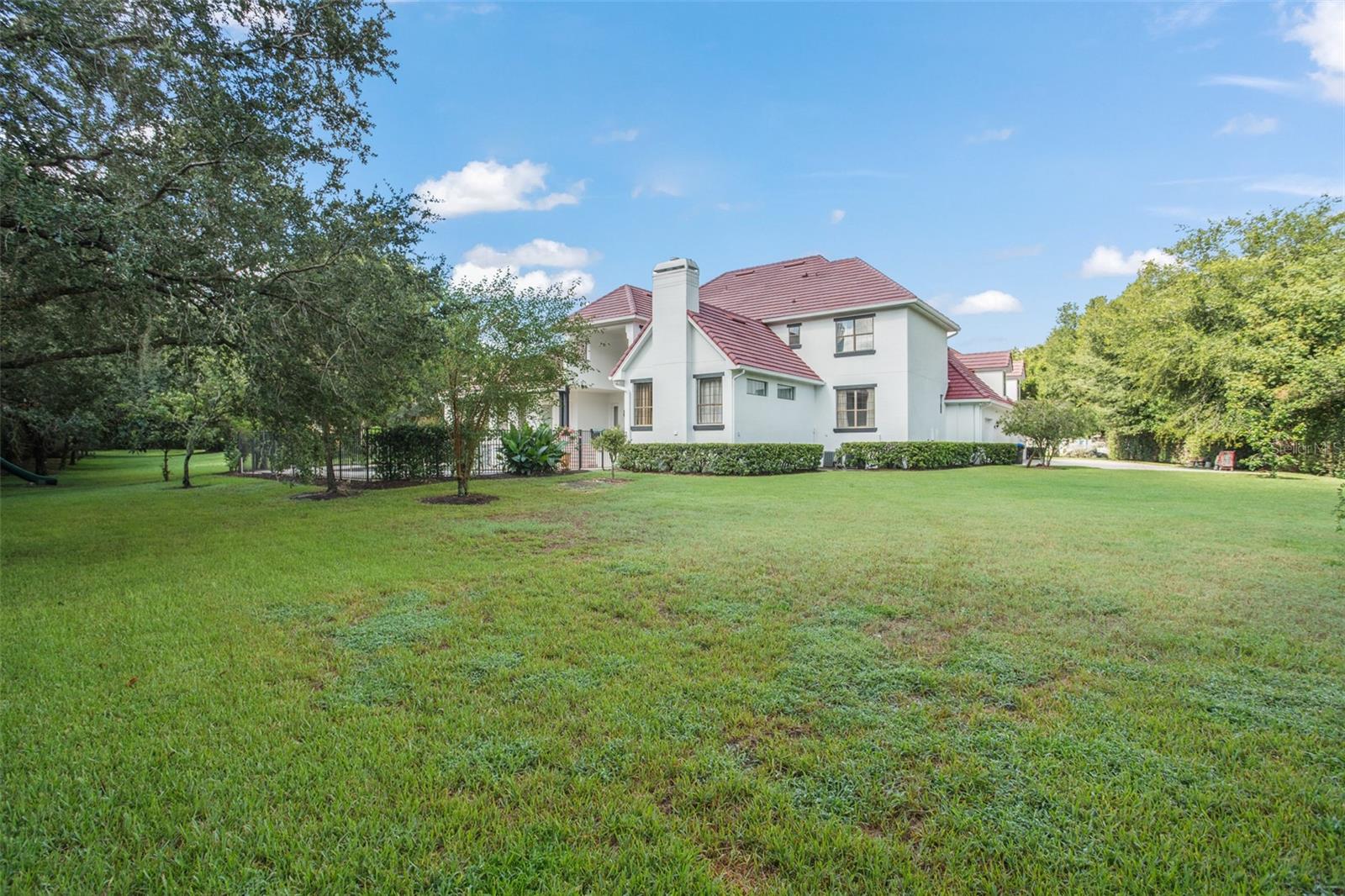 Image 42 of 53 For 9011 Pinnacle Circle