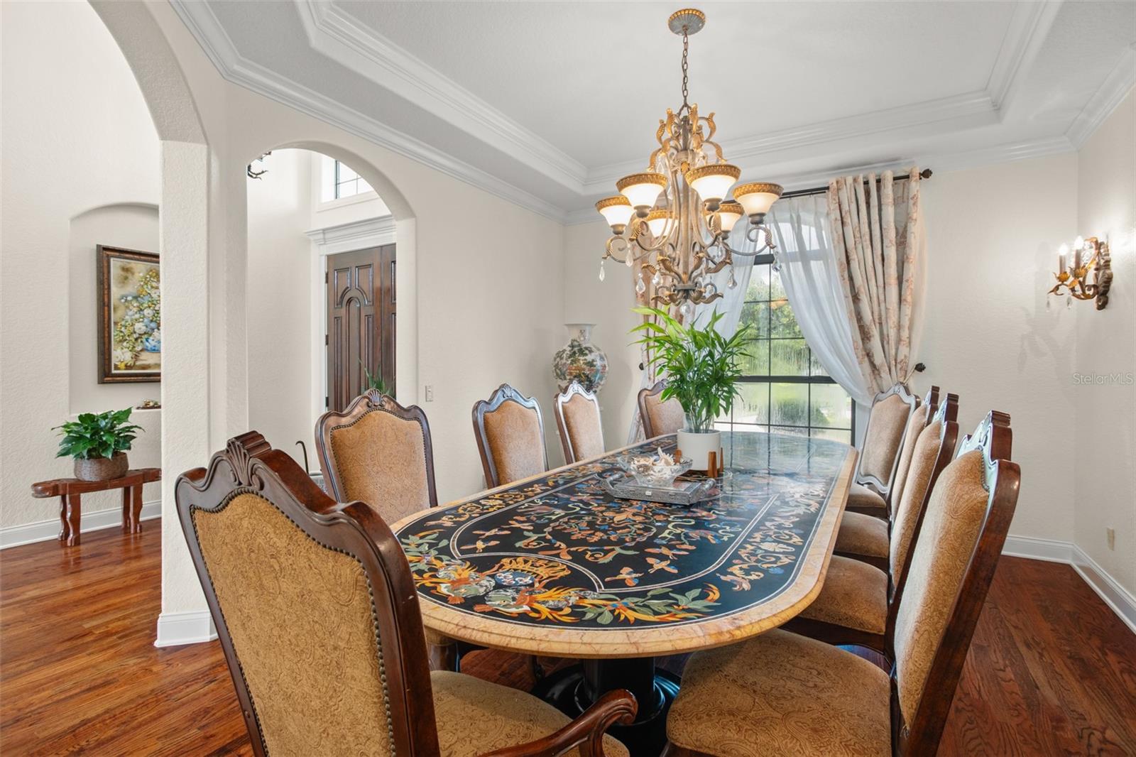 Image 5 of 53 For 9011 Pinnacle Circle