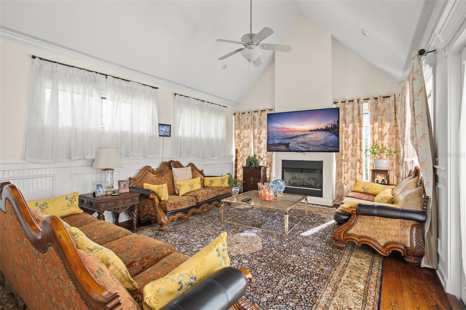 Image 8 of 53 For 9011 Pinnacle Circle