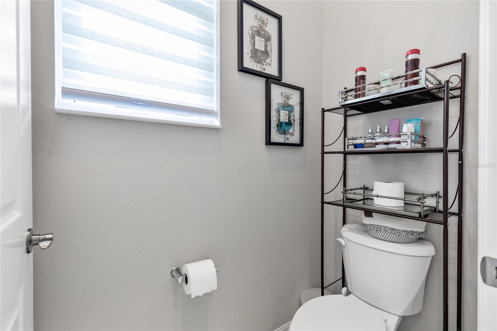 Image 17 of 41 For 819 Liliana Drive