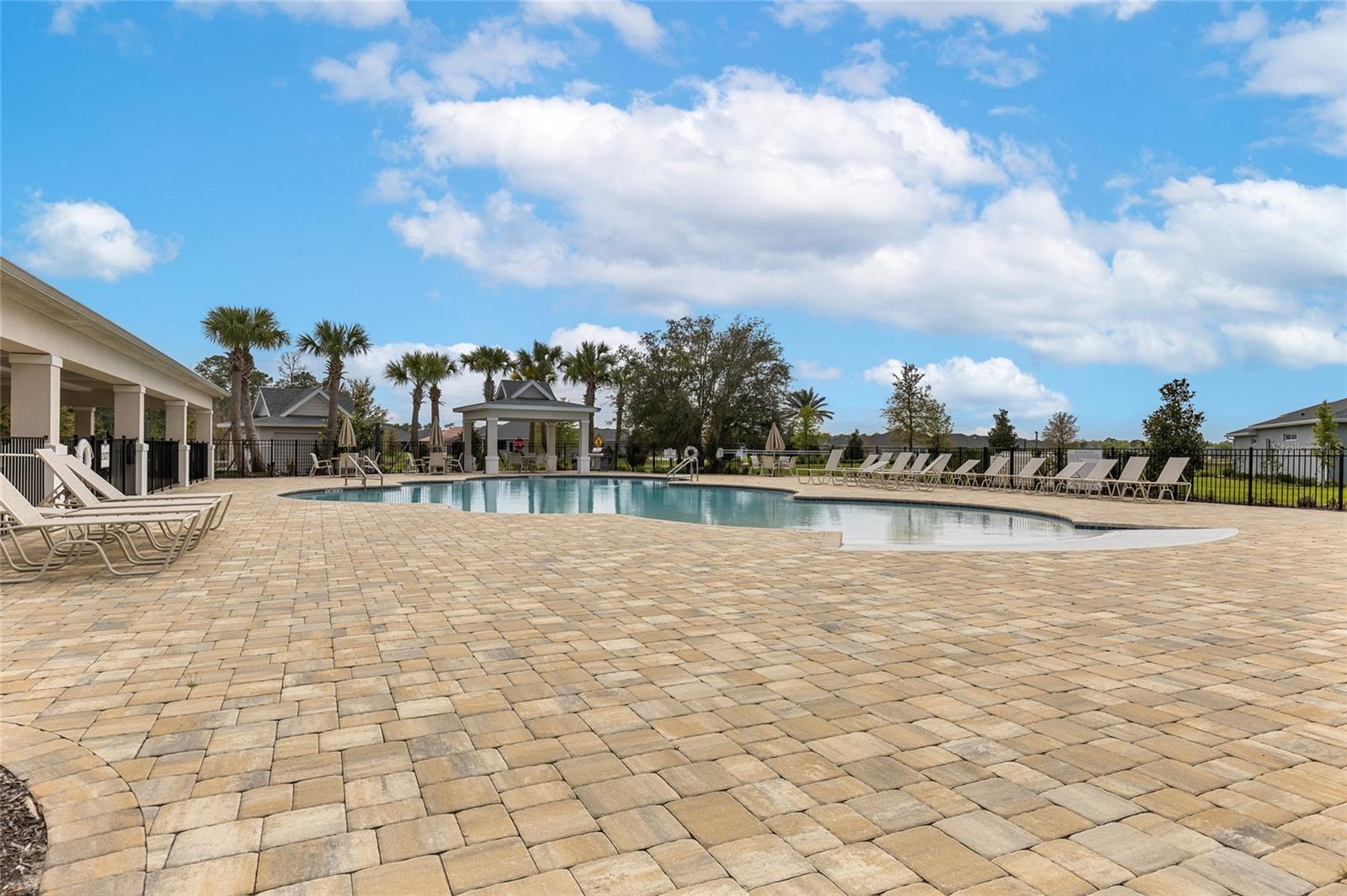 Image 29 of 41 For 819 Liliana Drive