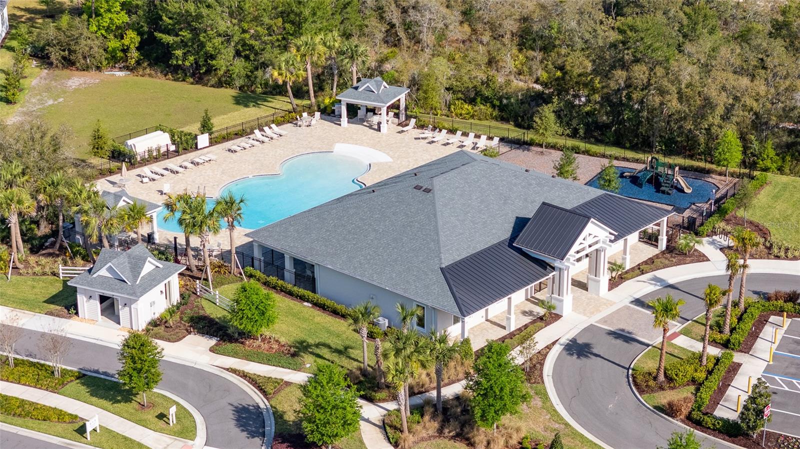 Image 35 of 41 For 819 Liliana Drive