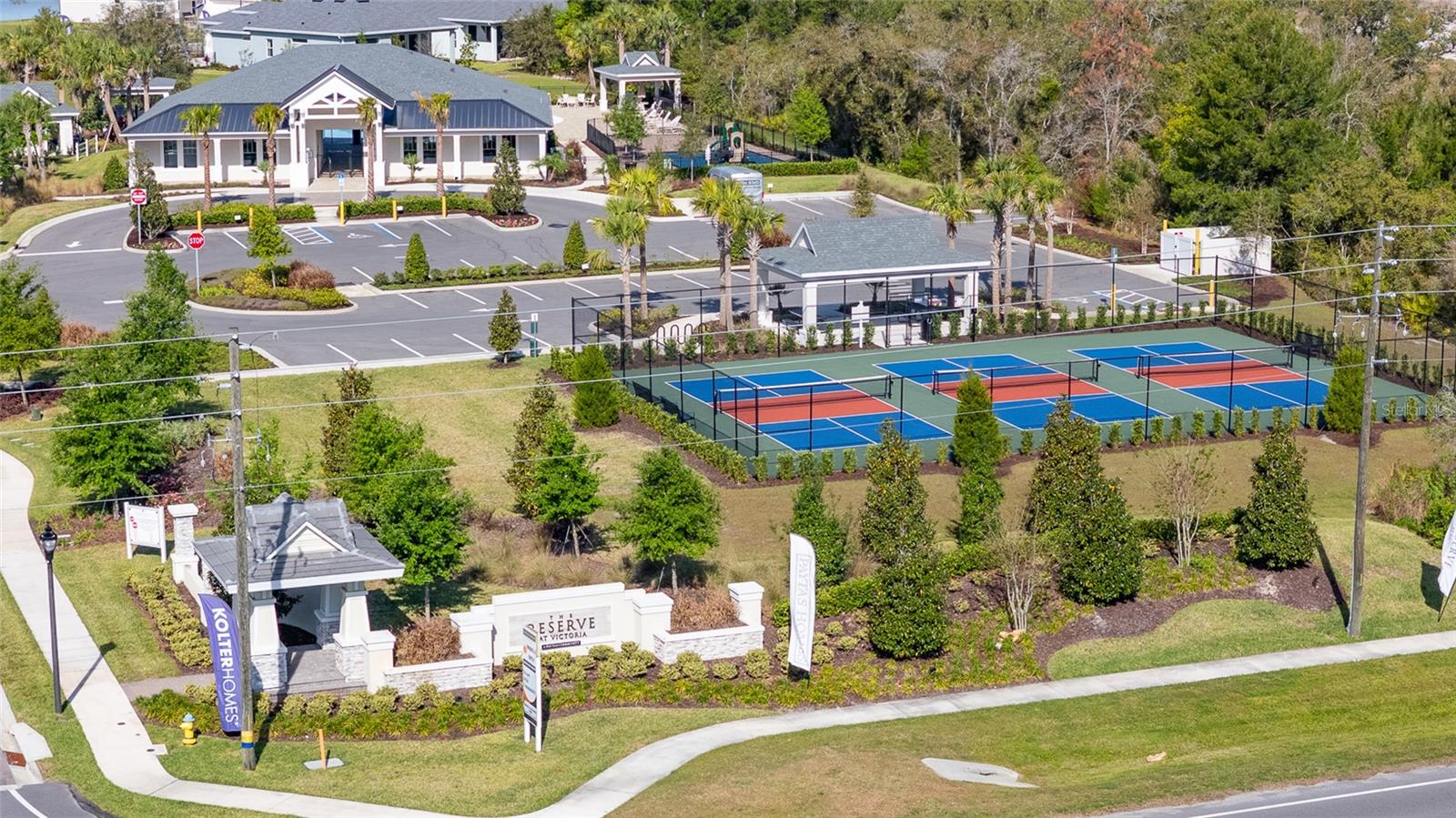 Image 37 of 41 For 819 Liliana Drive