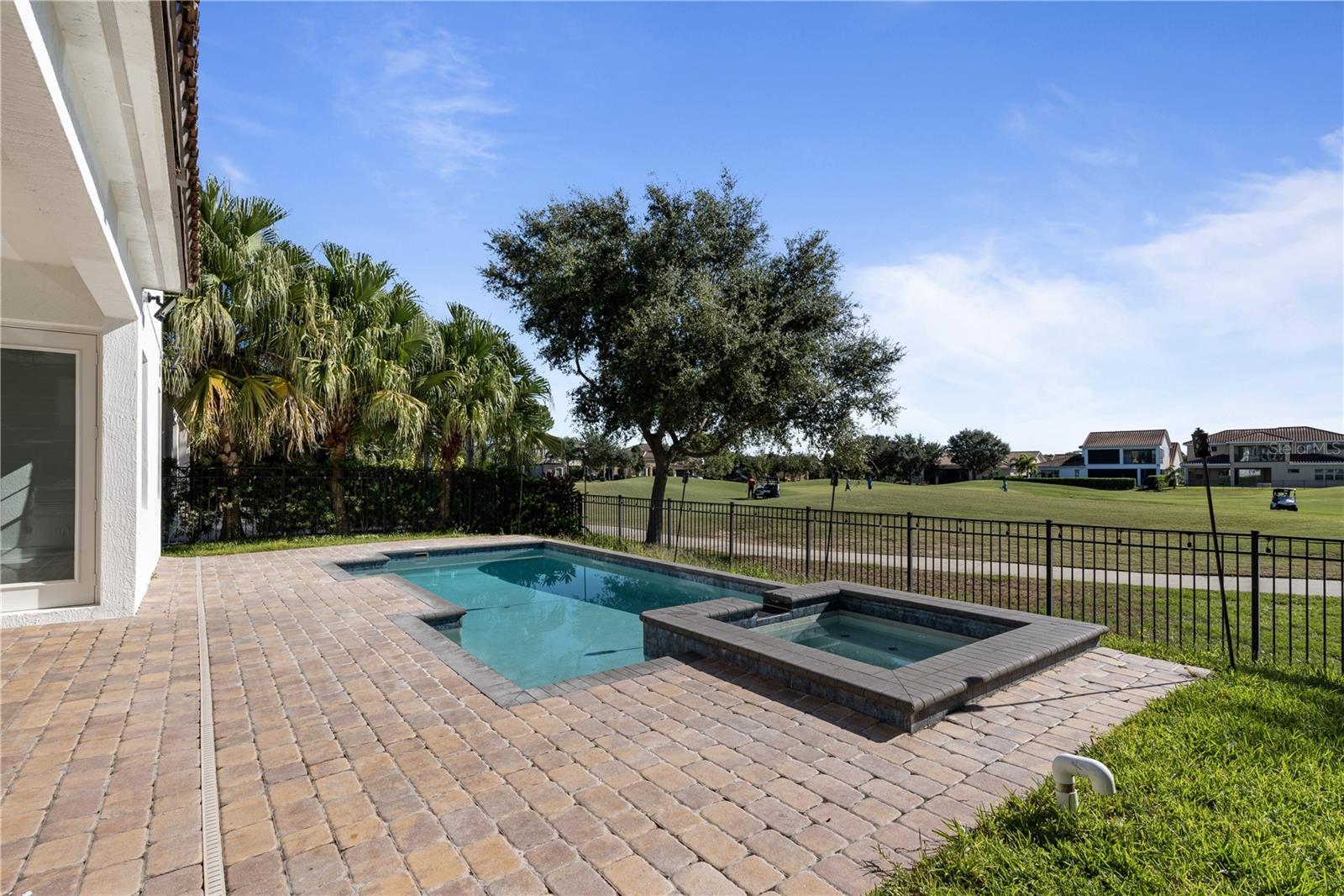 Image 5 of 53 For 13019 Woodford Street