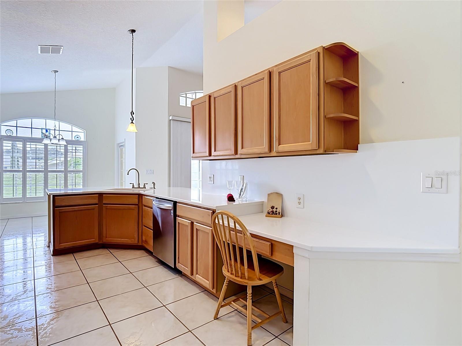 Image 10 of 56 For 322 High Vista Drive