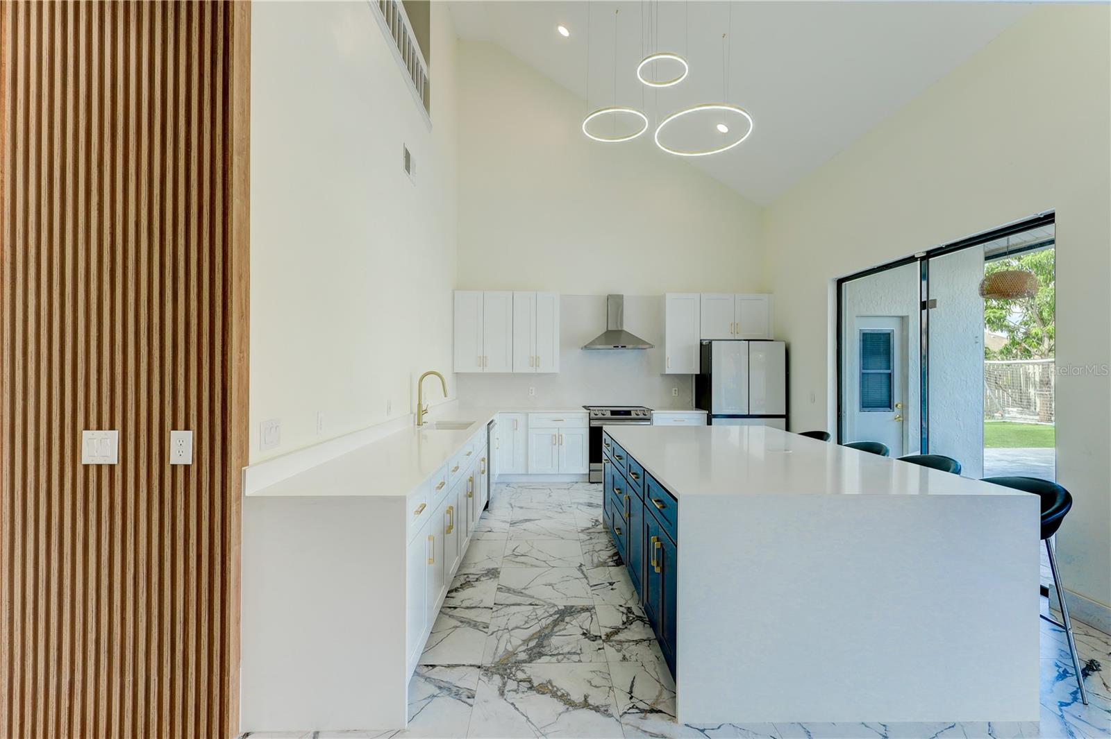 Image 16 of 38 For 3532 Amaca Circle