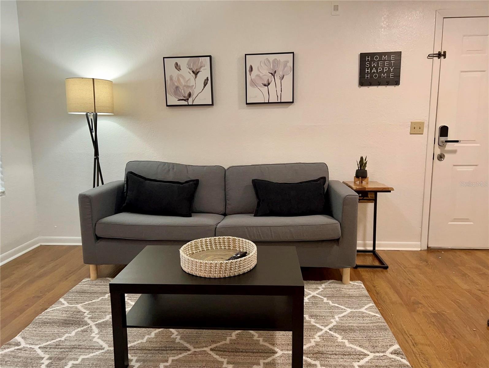 Image 3 of 17 For 11526 Westwood Boulevard 723