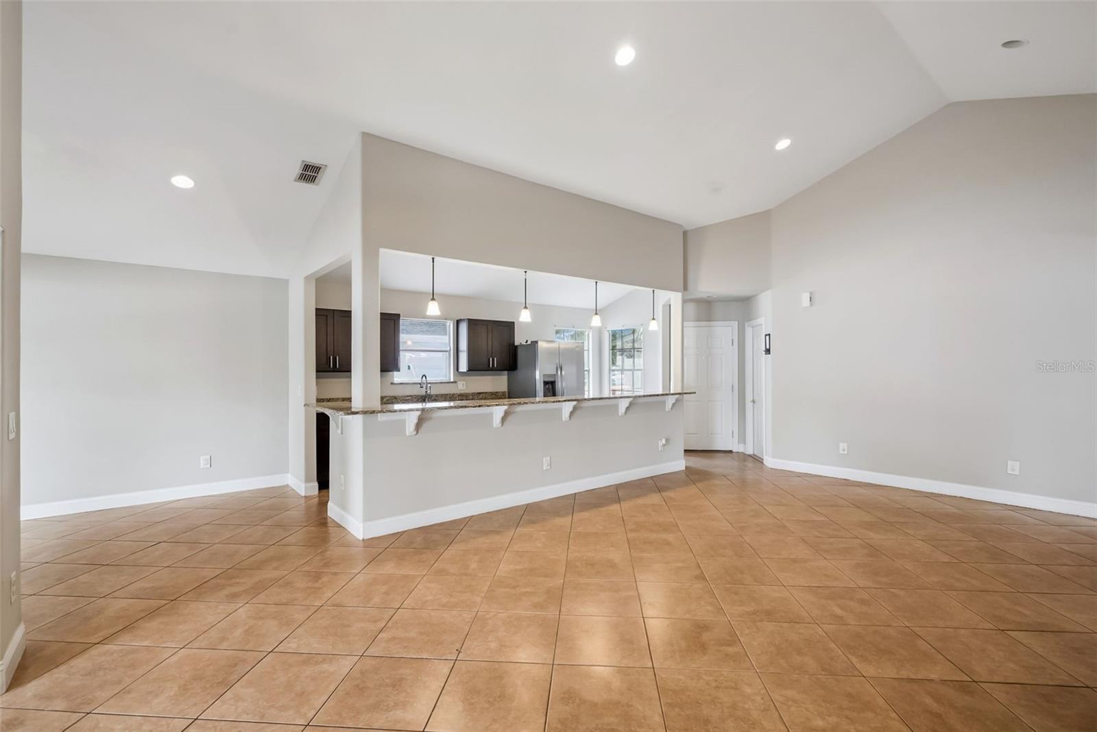 Image 10 of 46 For 108 Edgewater Circle