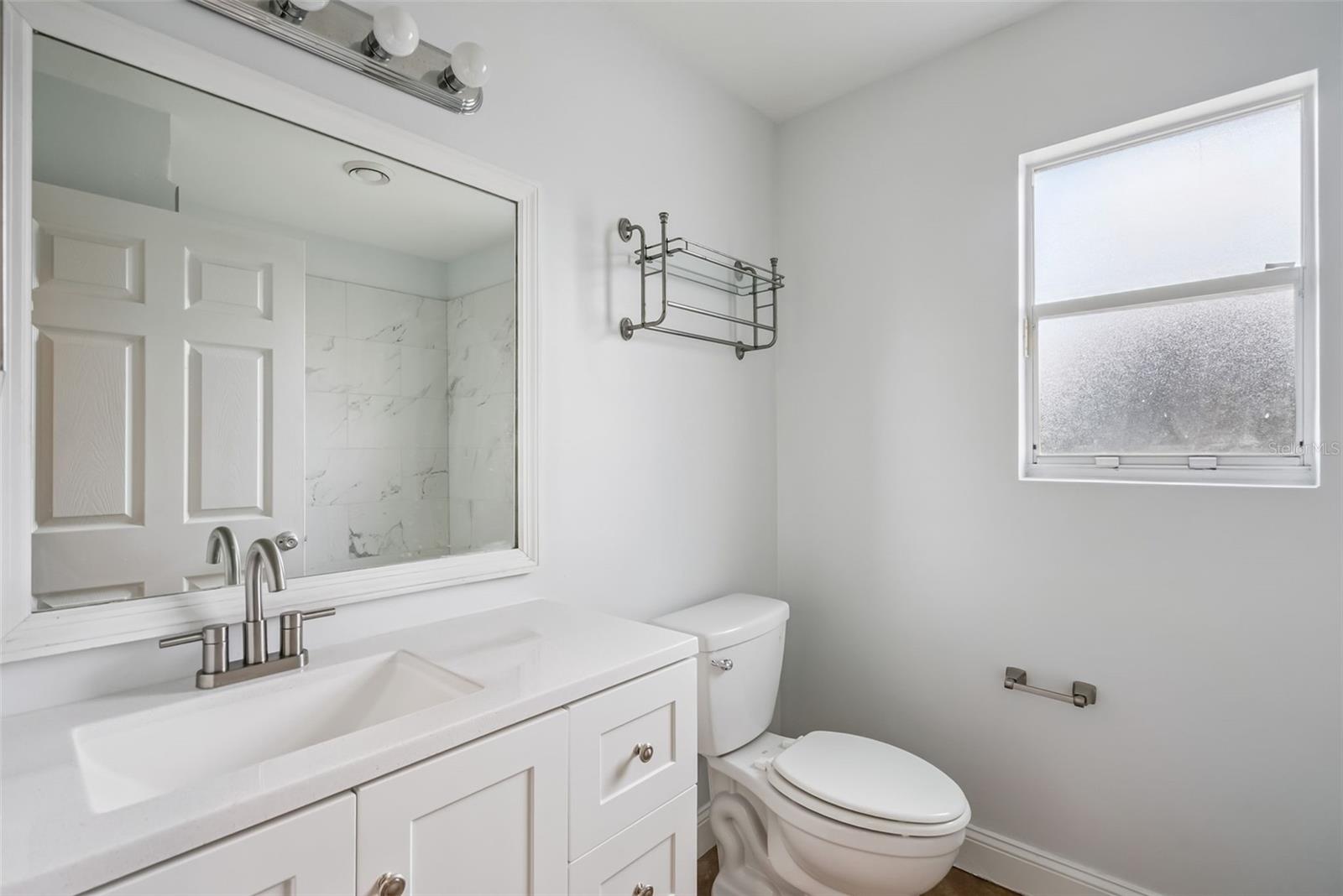 Image 24 of 46 For 108 Edgewater Circle