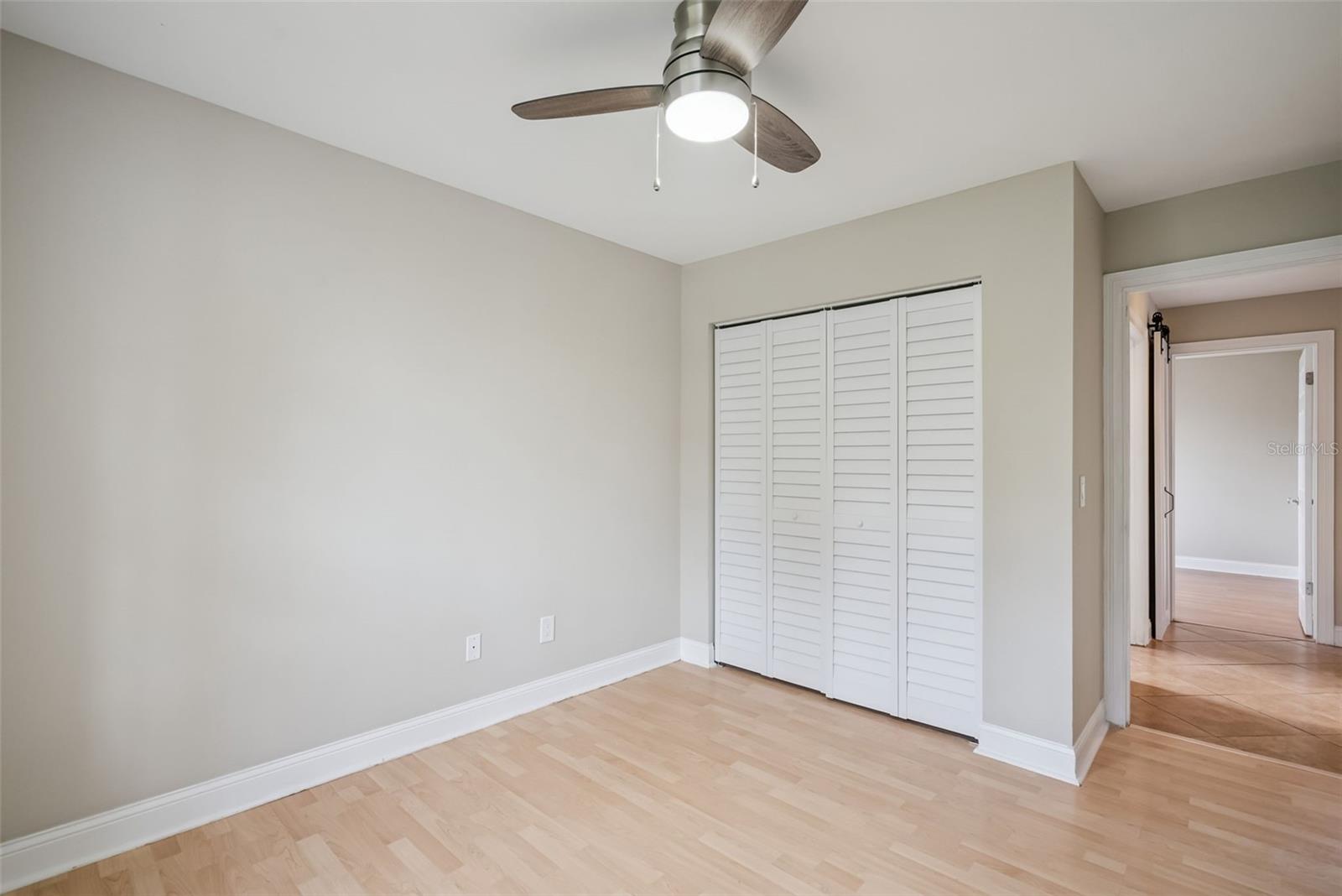 Image 28 of 46 For 108 Edgewater Circle