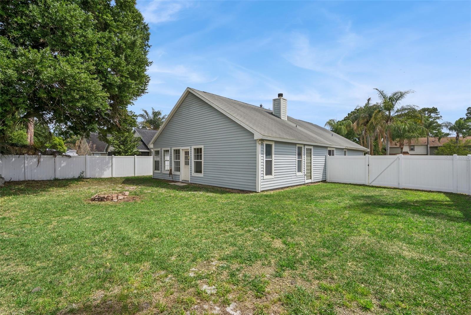 Image 30 of 46 For 108 Edgewater Circle