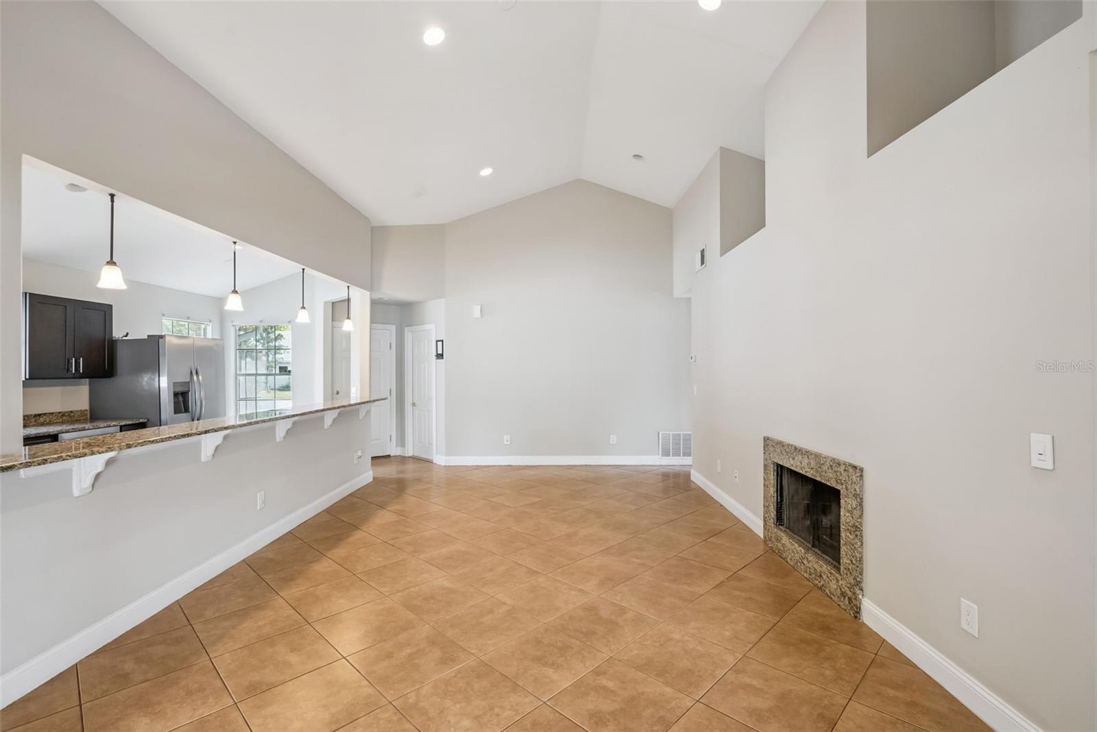 Image 5 of 46 For 108 Edgewater Circle