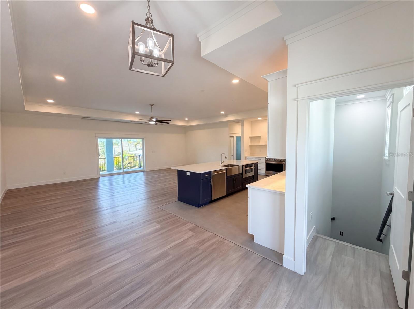 Image 12 of 59 For 83 Palm Boulevard